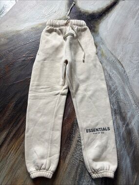 Fear of God Kids Cream ESSENTIALS Sweatpants